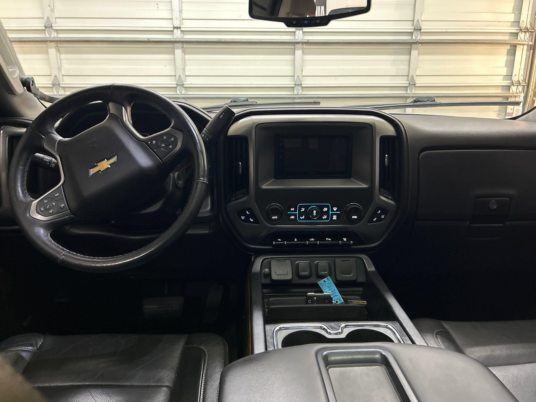 Used 2015 Chevrolet Silverado 2500 LTZ AWD/4WD image 12