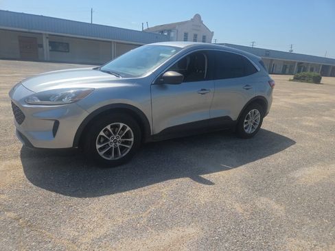 Used 2022 Ford Escape SE w/ Convenience Package FWD image 6