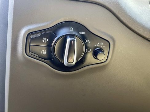 Used 2016 Audi Q5 2.0T Premium Plus w/ Technology Package image 22