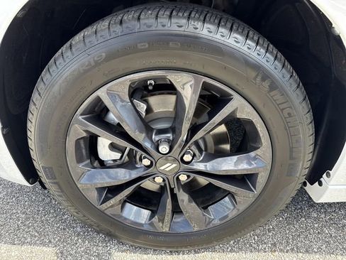 Used 2023 Dodge Charger SXT w/ Blacktop Package image 41