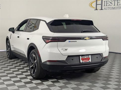 Certified 2025 Chevrolet Equinox EV LT image 5