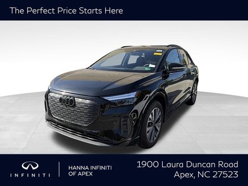 Used 2025 Audi Q4 e-tron Premium w/ Convenience Package RWD image 1