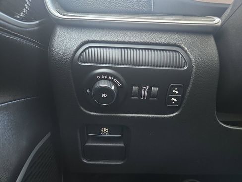 Used 2022 Jeep Wagoneer Series II w/ Premium Group I image 21