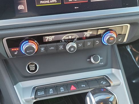 Used 2021 Audi Q3 2.0T Premium Plus w/ Premium Plus Package image 25