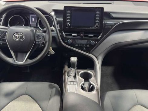 Used 2024 Toyota Camry LE image 15