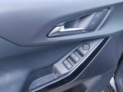 New 2026 Chevrolet Equinox LT image 13