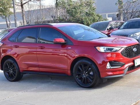 Certified 2022 Ford Edge ST-Line image 5