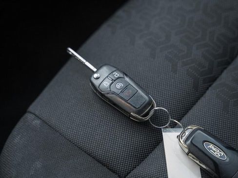 Used 2018 Ford F150 XLT w/ Equipment Group 302A Luxury image 51