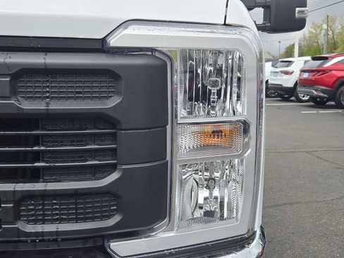 Used 2024 Ford F250 XL w/ Snow Plow Prep Package AWD/4WD image 10
