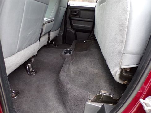 Used 2018 RAM 1500 Express image 29