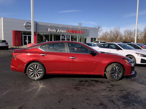 New 2025 Nissan Altima 2.5 SV image 14