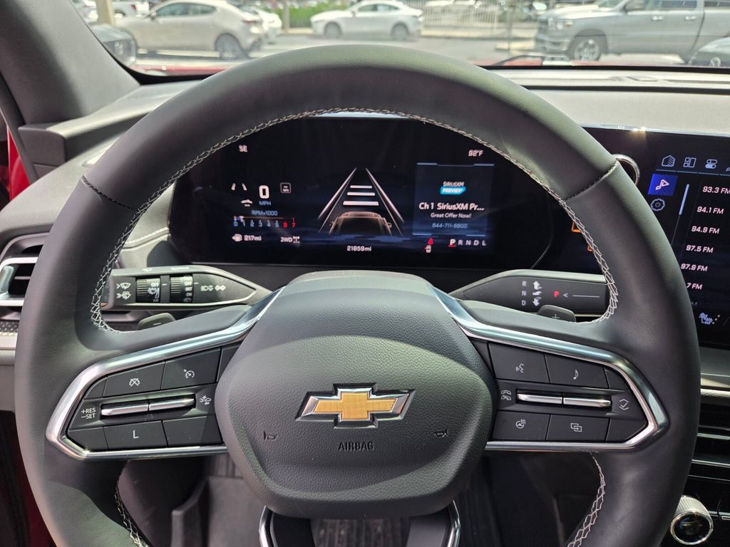 Used 2024 Chevrolet Traverse LT w/ Trailering Package AWD/4WD image 30