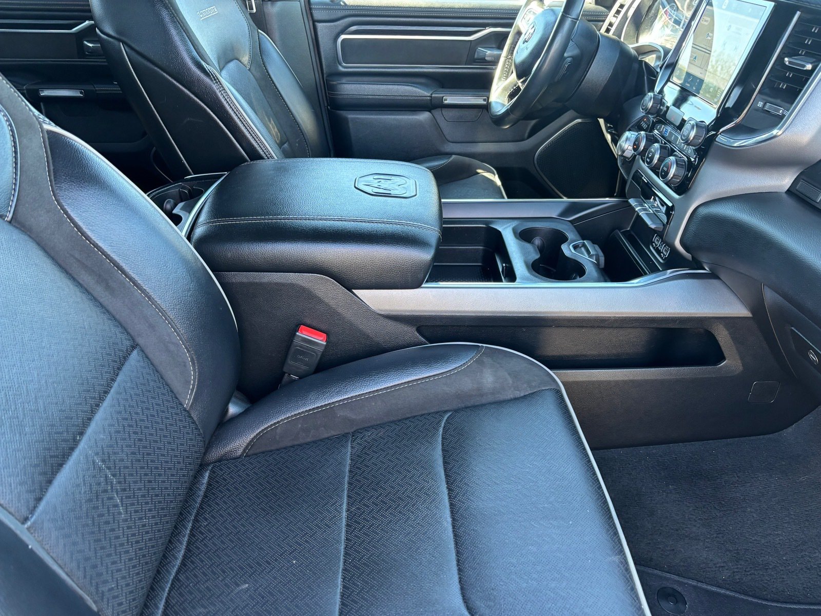 Used 2024 RAM 1500 Laramie RWD image 30