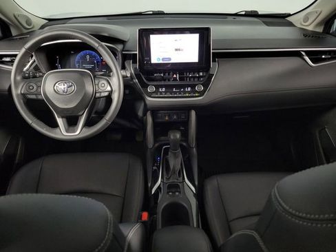 Used 2024 Toyota Corolla Cross XLE w/ Convenience Package AWD/4WD image 26