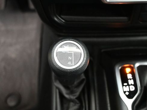 Used 2023 Jeep Gladiator Sport image 24