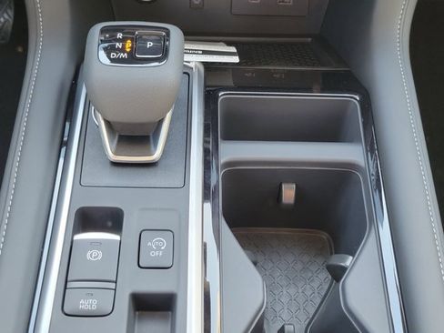 New 2025 Nissan Pathfinder SL image 22