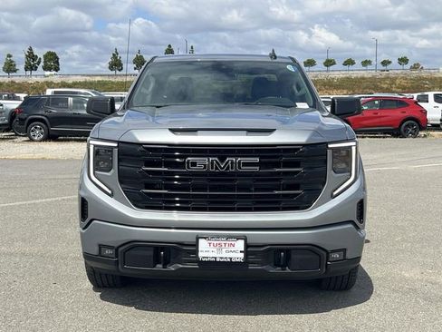 New 2026 GMC Sierra 1500 Elevation w/ LPO, Elevation Black Package RWD image 8