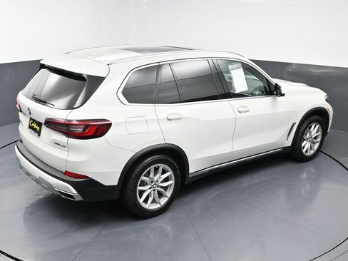 Used 2021 BMW X5 xDrive40i w/ Convenience Package image 44