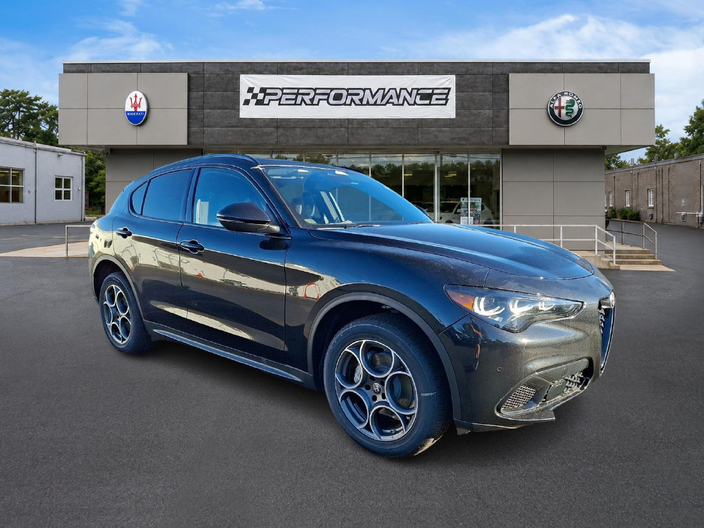 New 2026 Alfa Romeo Stelvio Sprint w/ Convenience Package AWD/4WD image 3