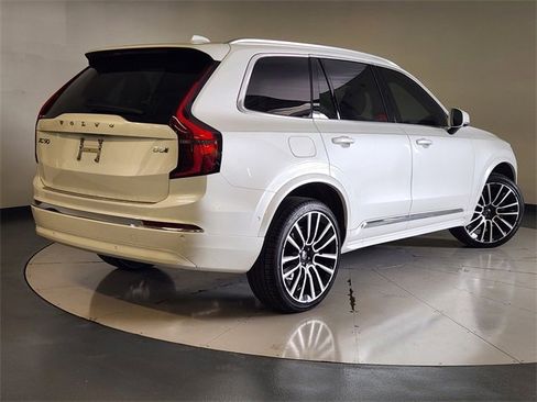 New 2026 Volvo XC90 B6 Plus w/ Protection Package Premier image 2