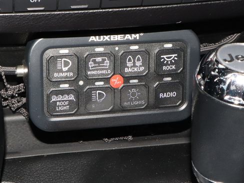 Used 2017 Jeep Wrangler Unlimited Rubicon image 11