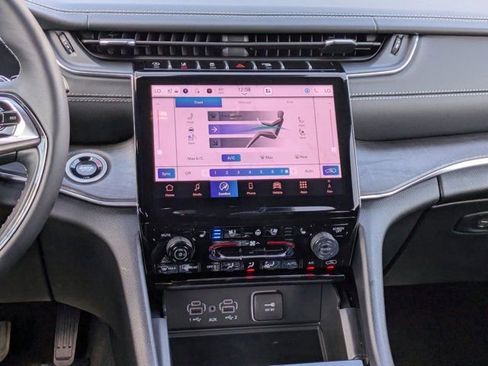 New 2025 Jeep Grand Cherokee L Overland w/ Advanced Protech Group III image 16