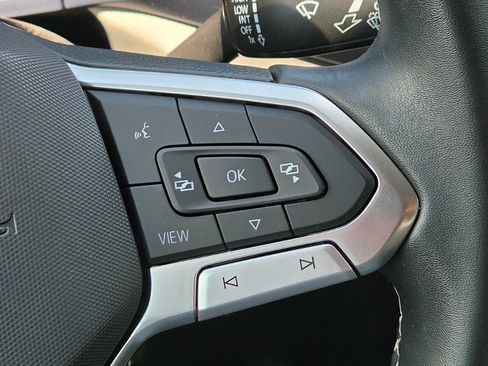 Certified 2022 Volkswagen Taos SE AWD/4WD image 24