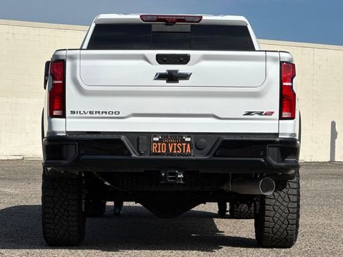 Certified 2025 Chevrolet Silverado 2500 ZR2 w/ Technology Package AWD/4WD image 5
