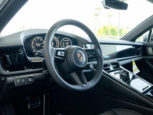 New 2026 Porsche Panamera 4 AWD/4WD image 4