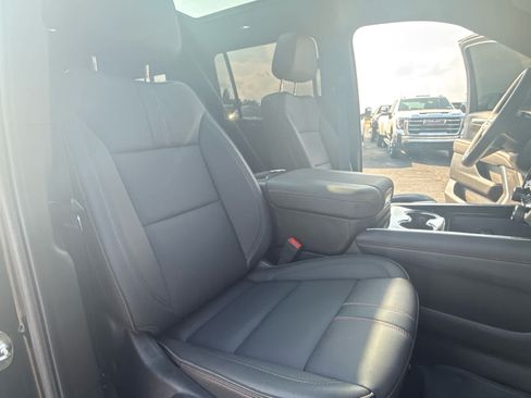 Certified 2026 Chevrolet Suburban RST w/ RST Capability Package AWD/4WD image 27