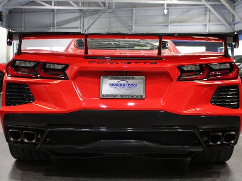 Used 2021 Chevrolet Corvette Stingray Coupe w/ 1LT RWD image 12