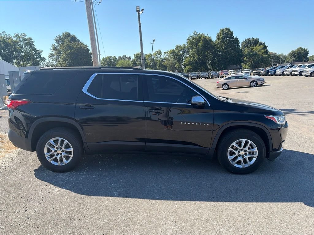 Used 2019 Chevrolet Traverse LT FWD image 7