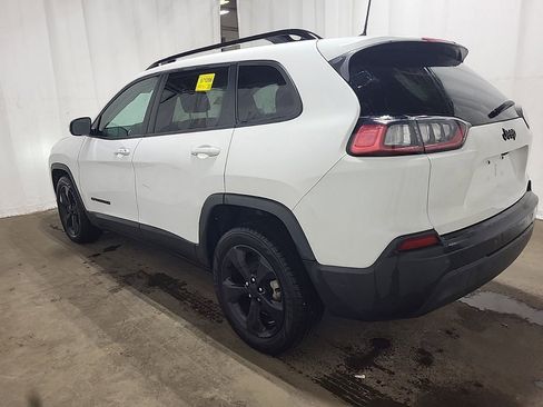 Used 2019 Jeep Cherokee Latitude Plus image 2