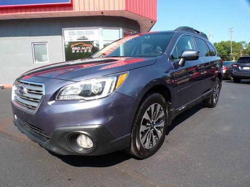 Used 2017 Subaru Outback 3.6R Limited AWD/4WD image 6