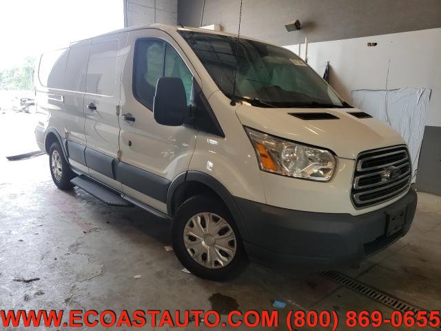 Used 2017 Ford Transit 150 130 Low Roof w/ Exterior Upgrade Package RWD image 3