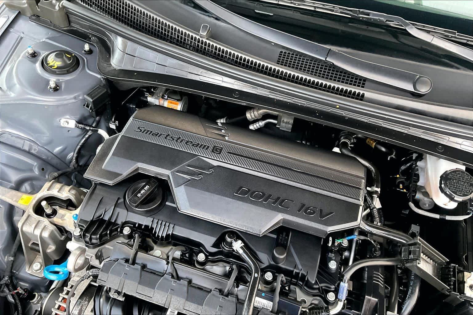 Certified 2025 Hyundai Elantra SEL FWD image 33