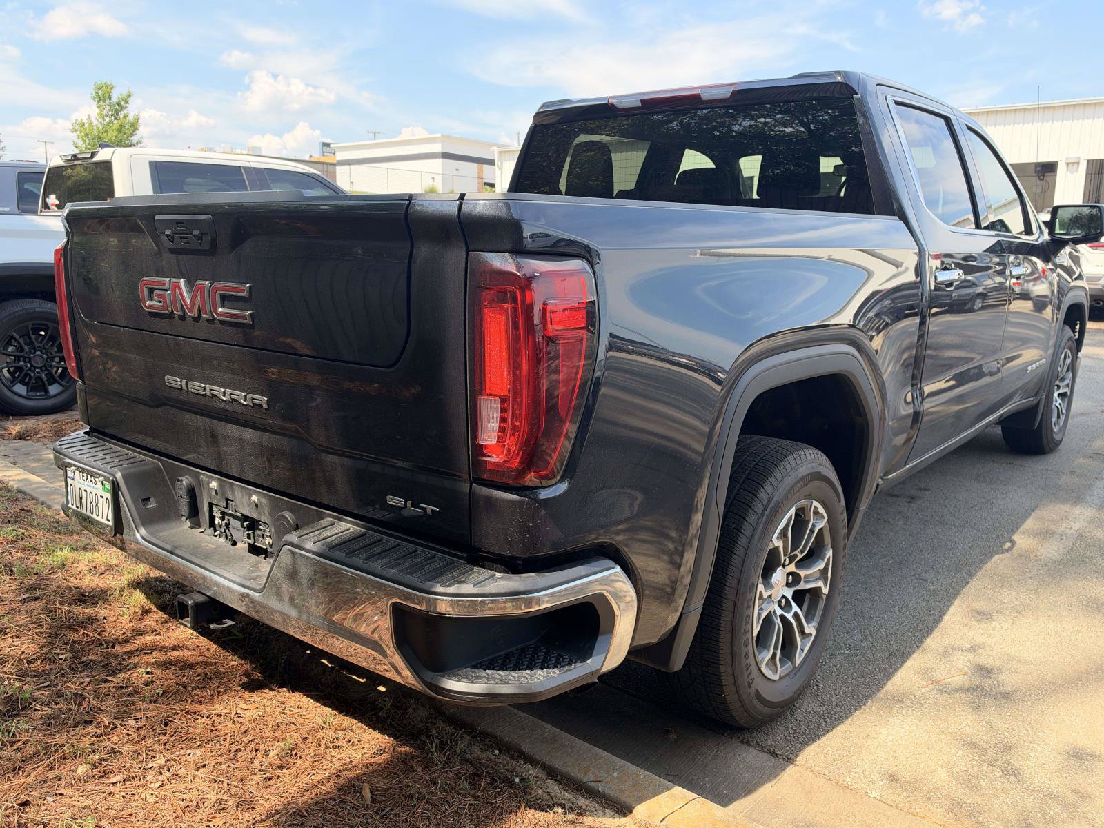 Used 2024 GMC Sierra 1500 SLT RWD image 5