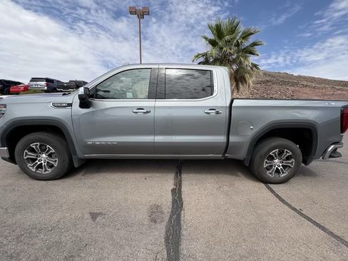 Used 2025 GMC Sierra 1500 SLT AWD/4WD image 2
