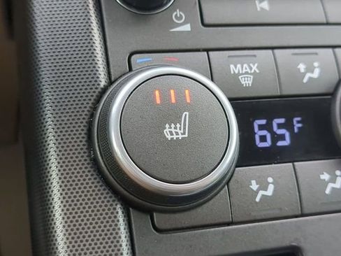 Used 2018 Land Rover Range Rover Evoque SE image 22