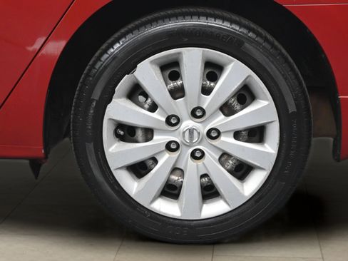 Used 2014 Nissan Sentra S FWD image 18