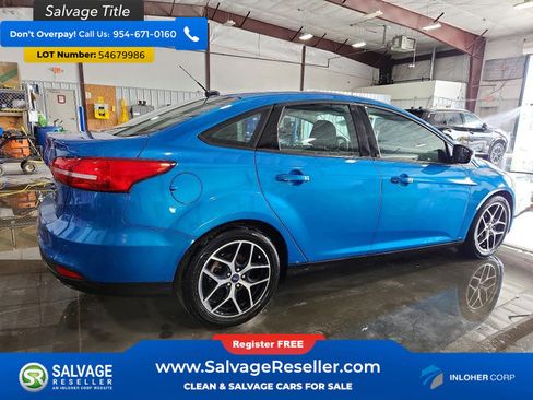Used 2017 Ford Focus SEL FWD image 4