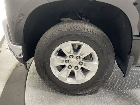Used 2022 Chevrolet Silverado 1500 LT image 10