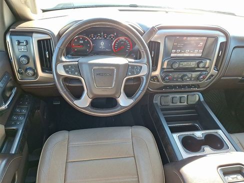 Used 2016 GMC Sierra 2500 Denali image 2