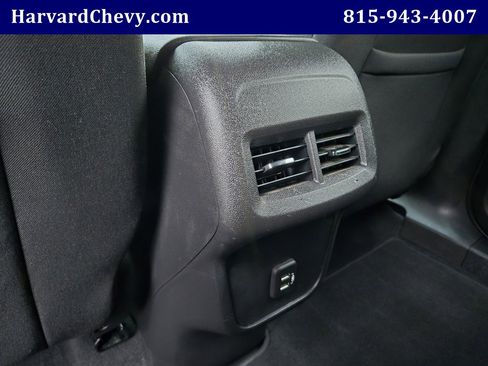 Used 2021 Chevrolet Equinox LT image 27