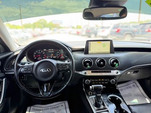 Used 2019 Kia Stinger Premium AWD/4WD image 19