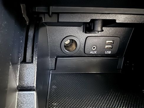 Used 2017 Subaru Outback 2.5i Limited image 36