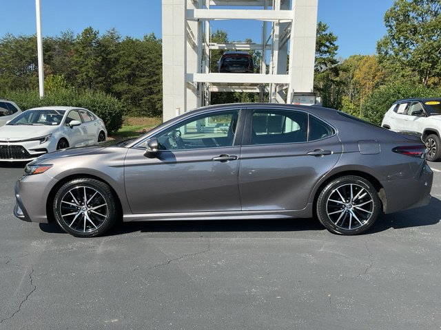 Used 2024 Toyota Camry SE FWD image 10