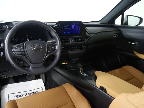 Used 2025 Lexus UX 300h FWD image 20