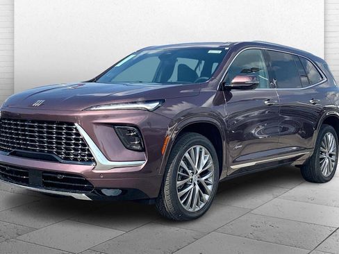 New 2026 Buick Enclave Avenir w/ Super Cruise Package image 2