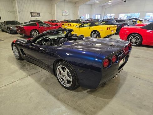 Used 1999 Chevrolet Corvette Convertible w/ Memory Pkg image 3